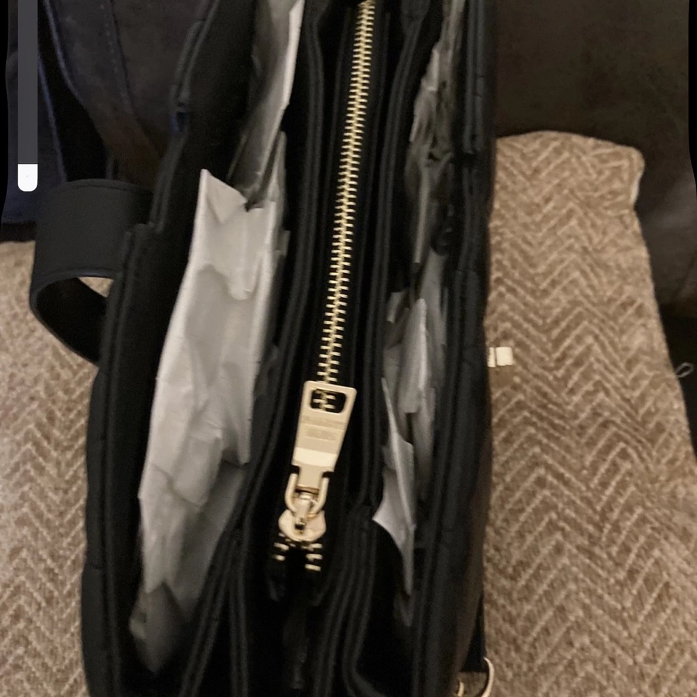 Steve Madden Black Quilted Crossbody Handbag w/ Gold Chain - Picture 13 of 14
